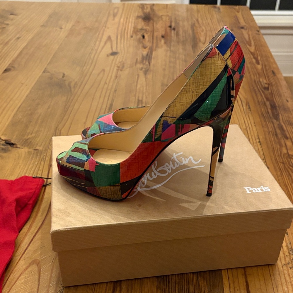 Christian Louboutin Very Prive 120 Patent